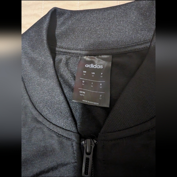 Adidas Track Suit Essentials 3 Stripes Tricot Jacket And Pants - Picture 3 of 6